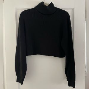 Divided H&M Cropped Turtleneck